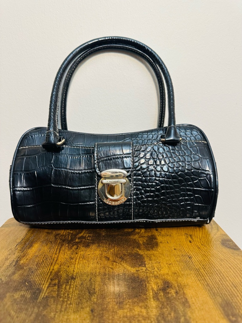 Liz Claiborne Y2K  Black Faux Leather Bowler Handbag Faux Alligator Texture
